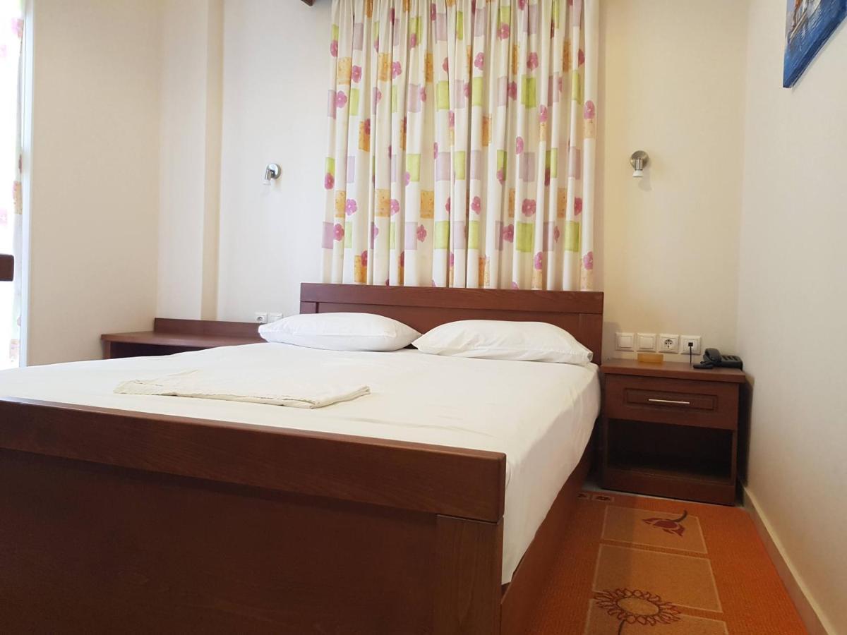 Deluxe Double or Twin Room,1007429779:JPEG