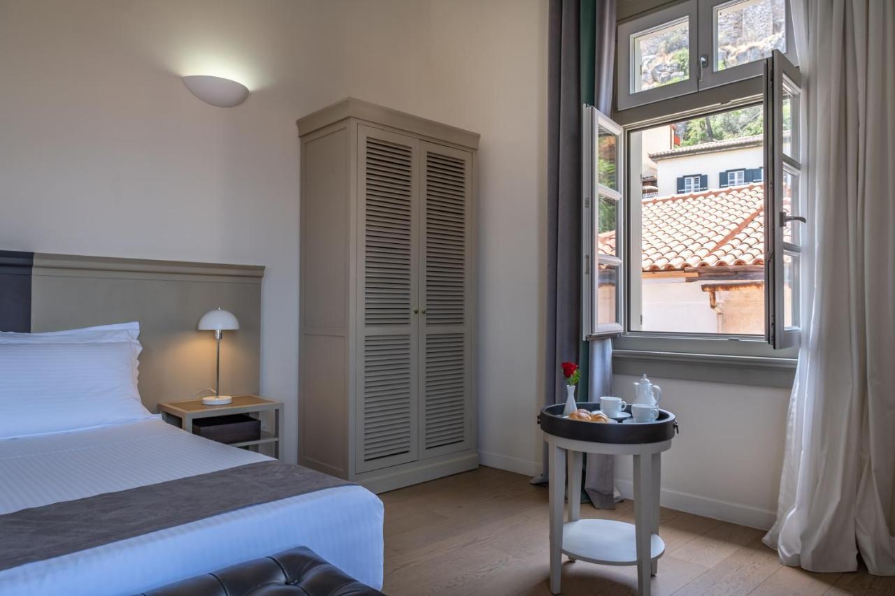 Prestige Triple Room