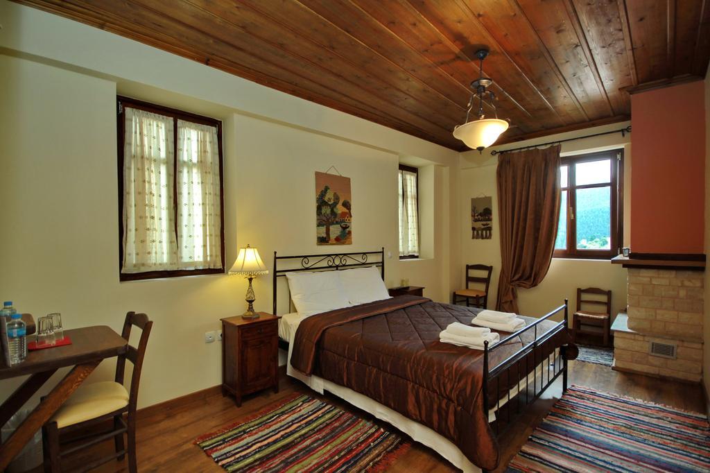 Double Room Mountain View Fireplace
