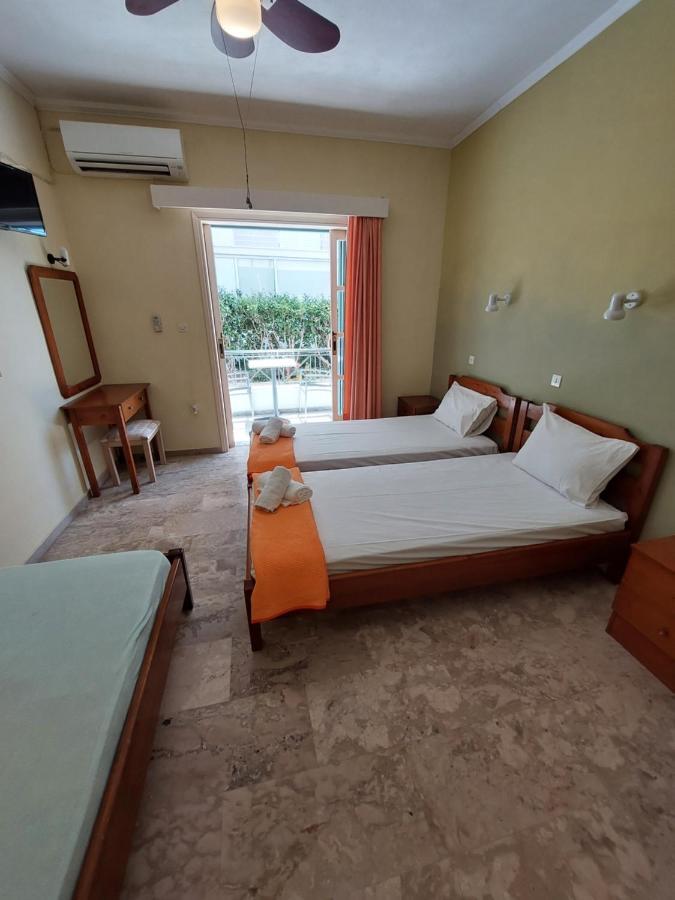 Familienzimmer mit seitlichem Meerblick