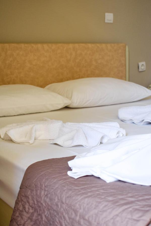 Double Room,1467587261:JPEG
