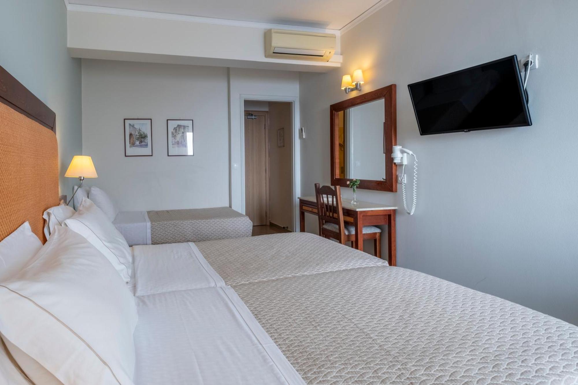 Triple Room Sea View