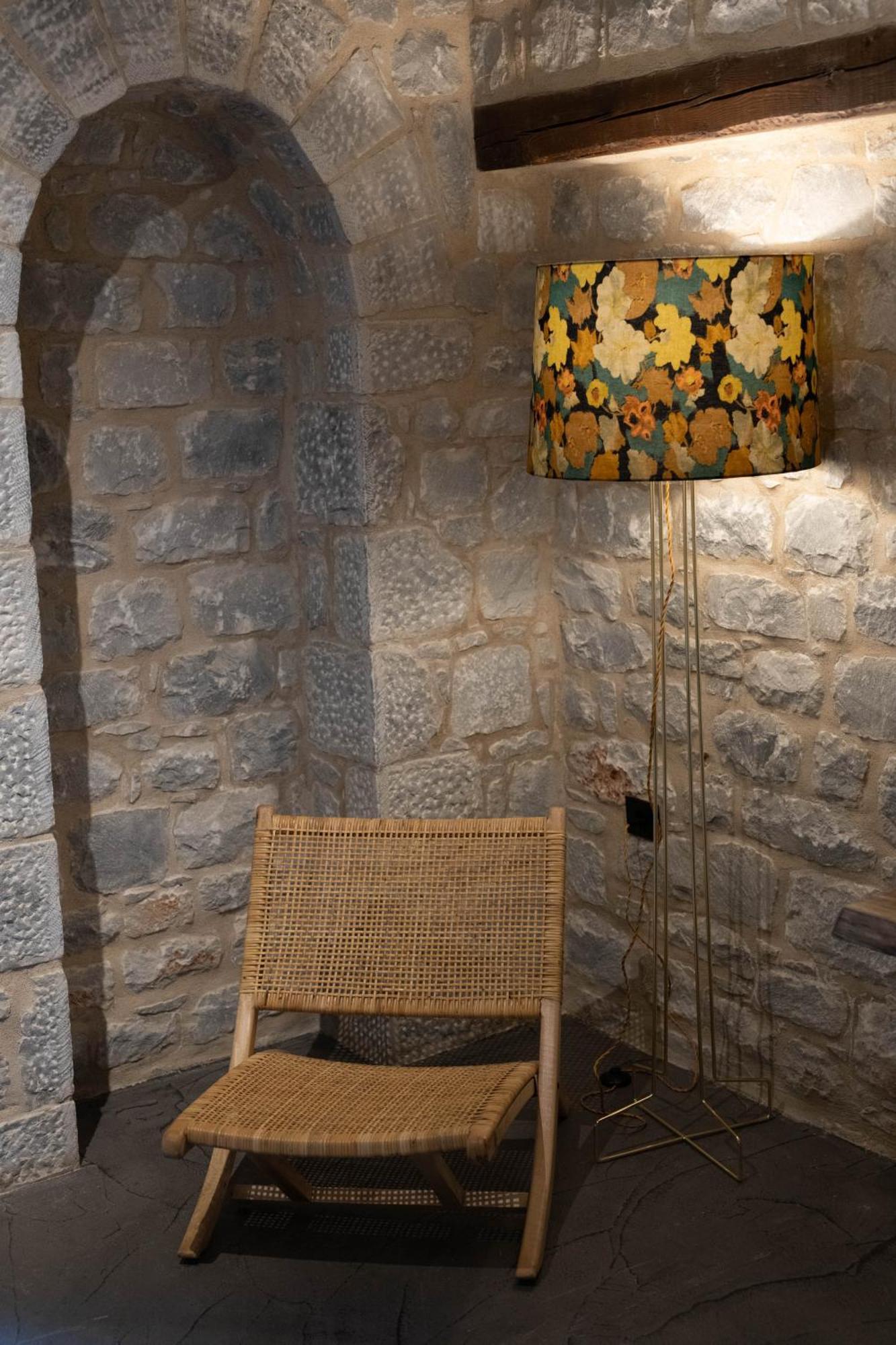 Comfort Δίκλινο Δωμάτιο με 1 Διπλό ή 2 Μονά Κρεβάτια και μερική θέα στη Θάλασσα