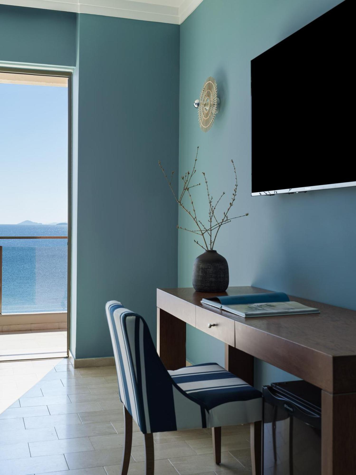 Front Sea View Room