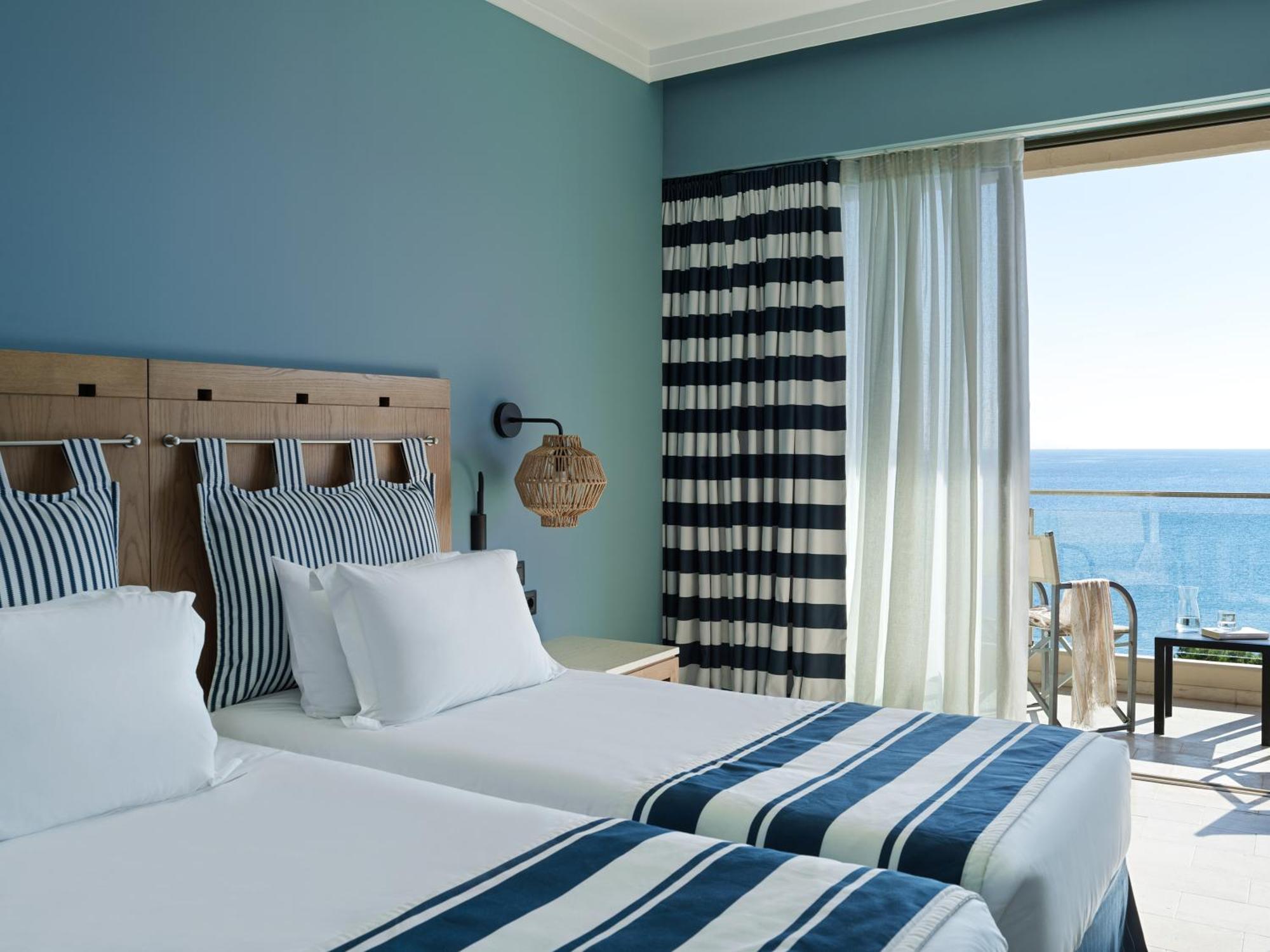 Front Sea View Room