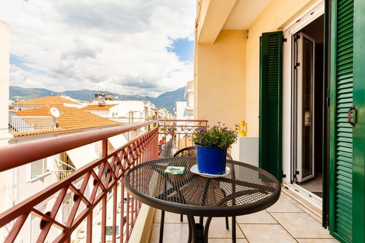 Studio Balcony