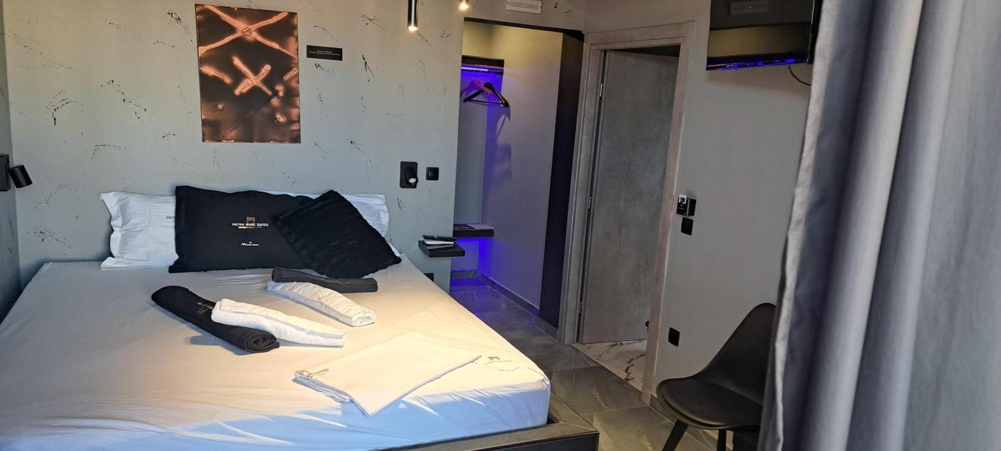 Superior King Suite