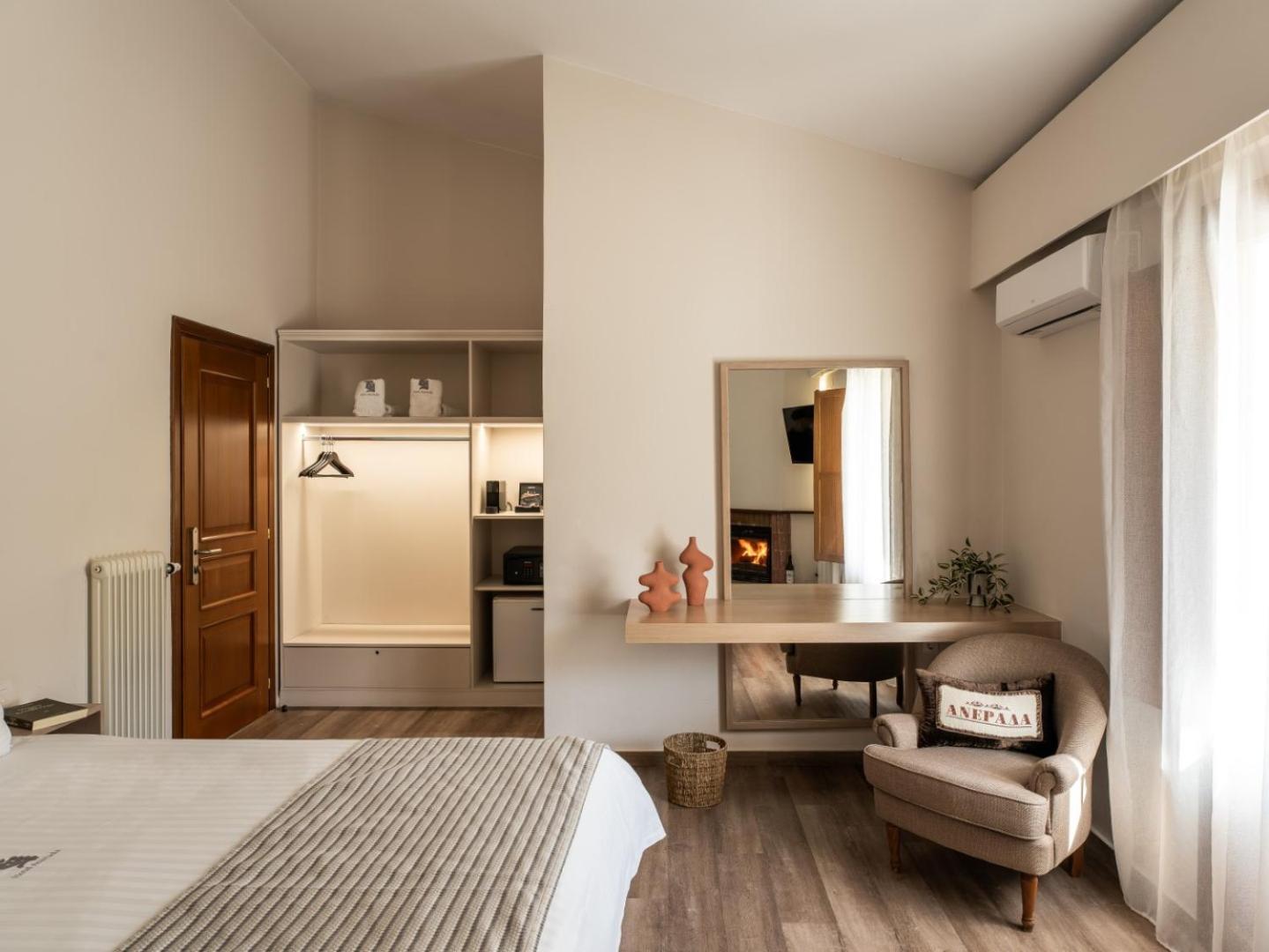 Superior King Room