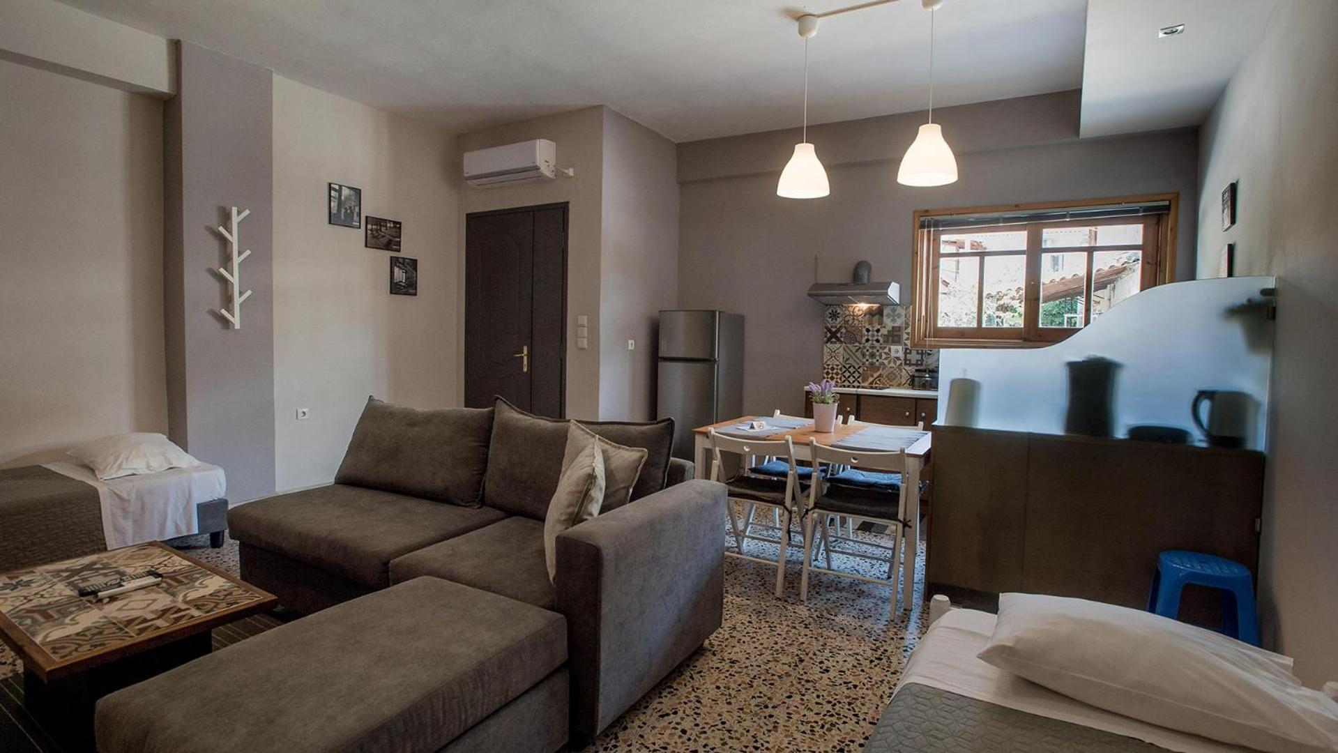 Studio Apartment