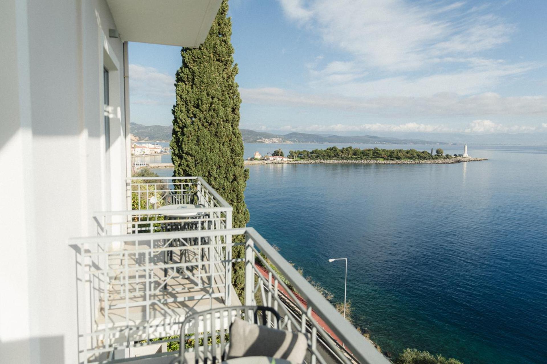 Double or Twin Room Sea View