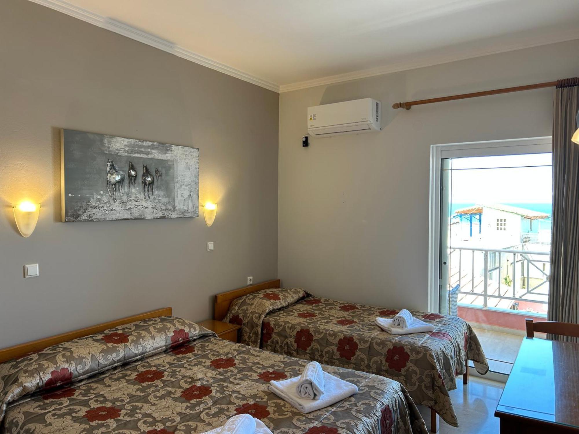 Triple Room Sea View