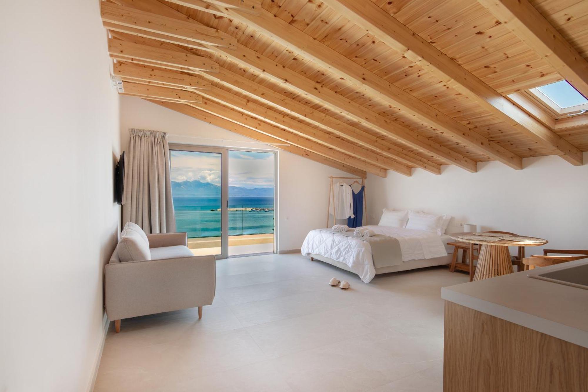Deluxe One-Bedroom Apartment Ocean View