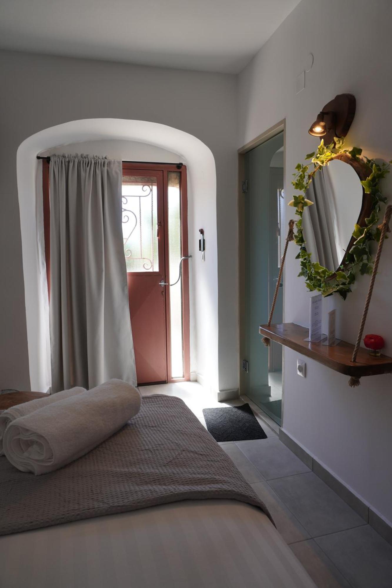 Standard Queen Room Two Queen Beds