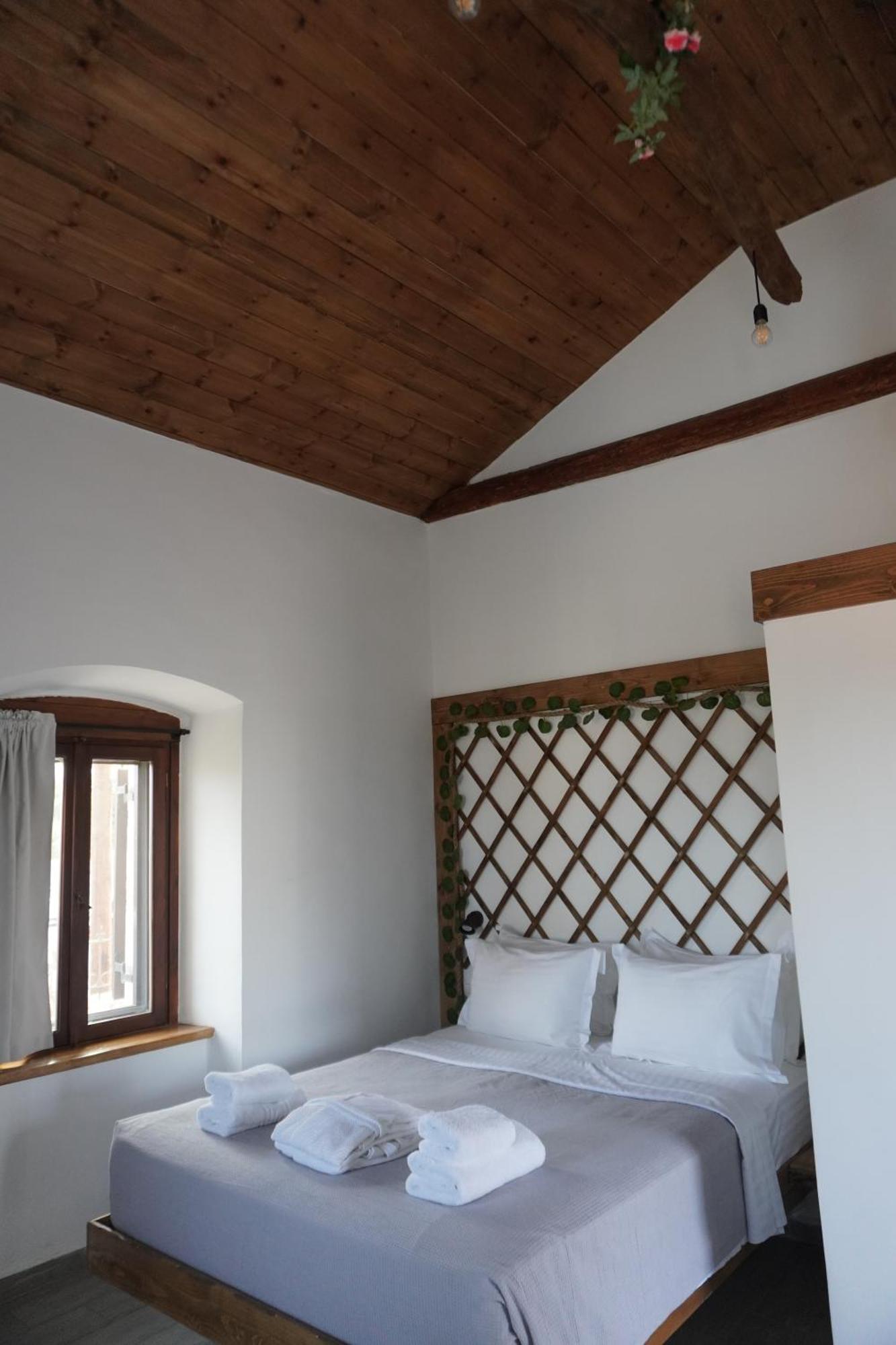 Deluxe Double Room Side Sea View