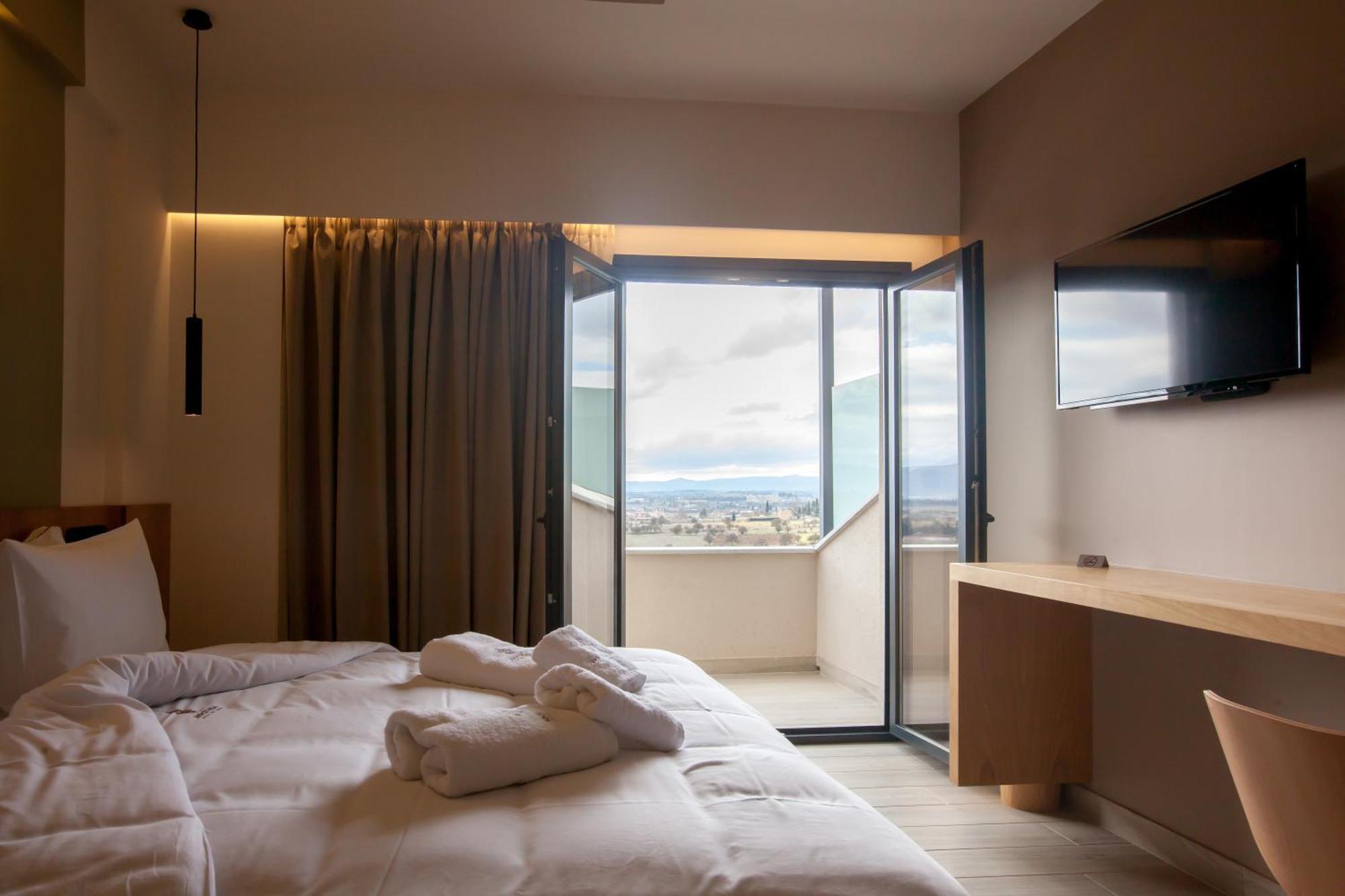 Double Room Pool View