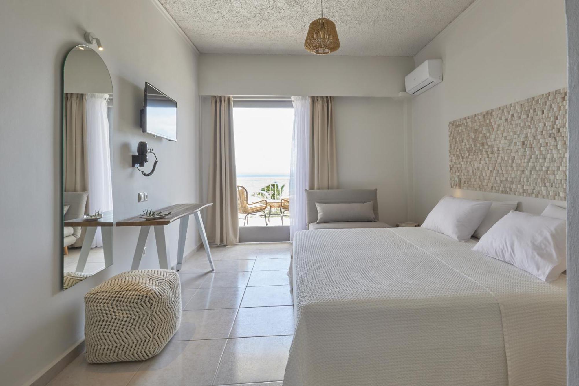 Superior Double or Twin Room Sea View