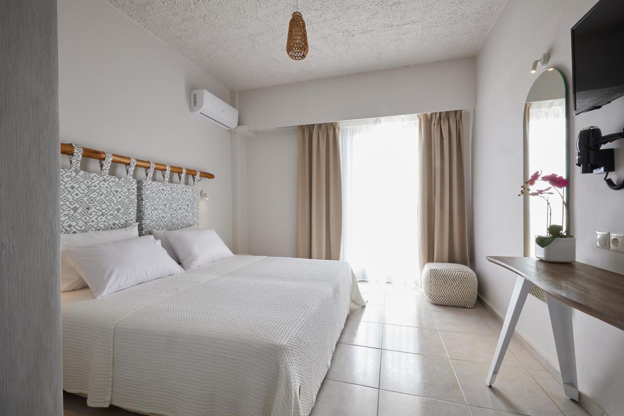 Superior Double or Twin Room Sea View