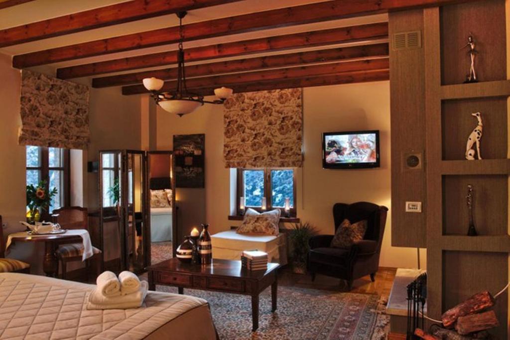 Luxury Suite