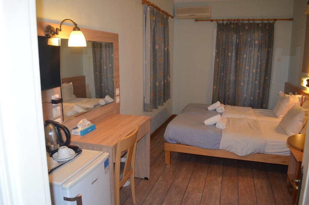 Double Room Garden or Sea View
