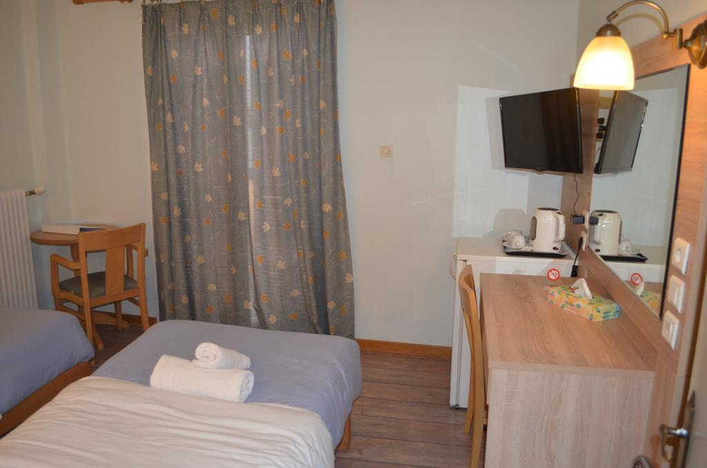 Double Room Garden or Sea View
