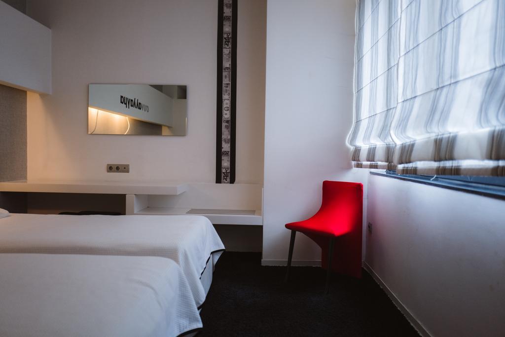 Standard Single Room,672782424:JPEG