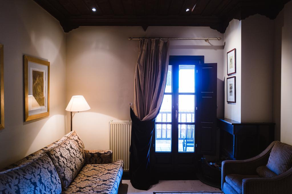 Suite Village View