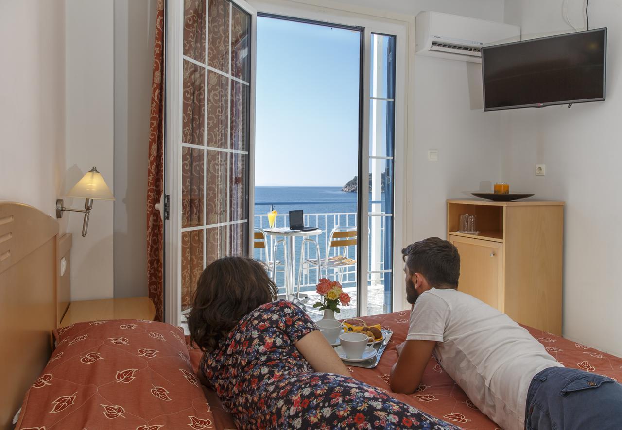 Double or Twin Room Sea View