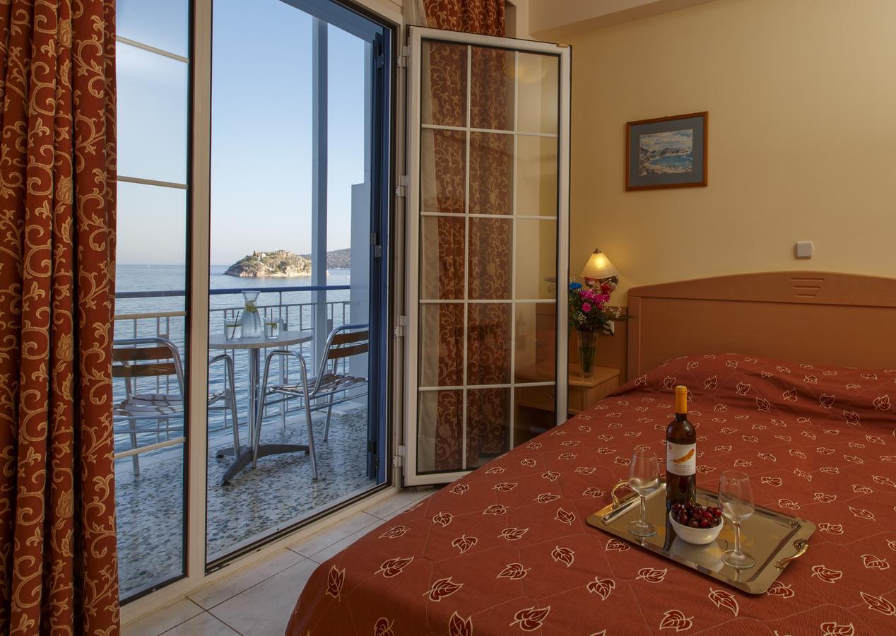 Double or Twin Room Sea View