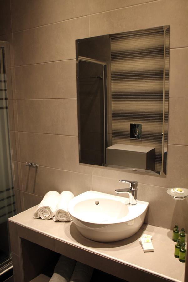 Double or Twin Room Sea View