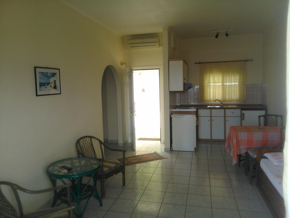 One-Bedroom Apartment with Sea View,667047672:JPEG