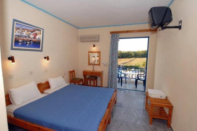 Double or Twin Room,6830603:JPEG