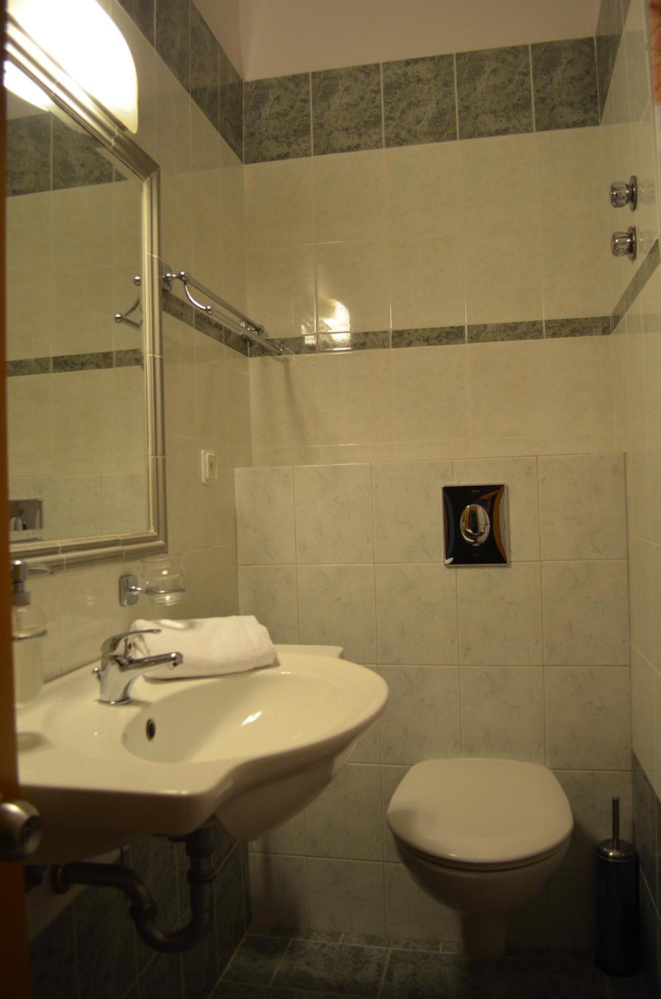 Budget Twin Room