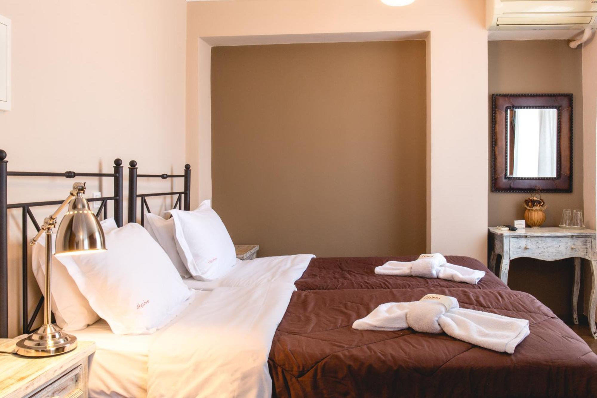 Double Room,692760156:JPEG