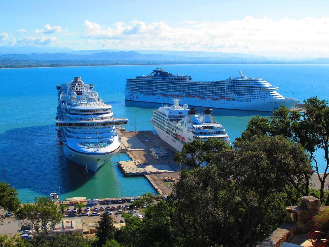 Standard Room Port View