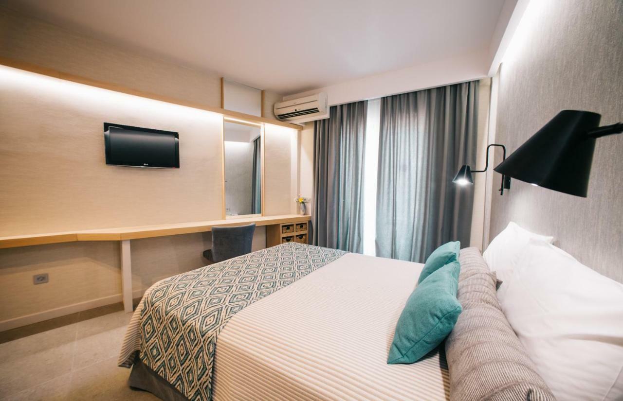 Double or Twin Room Mountain View