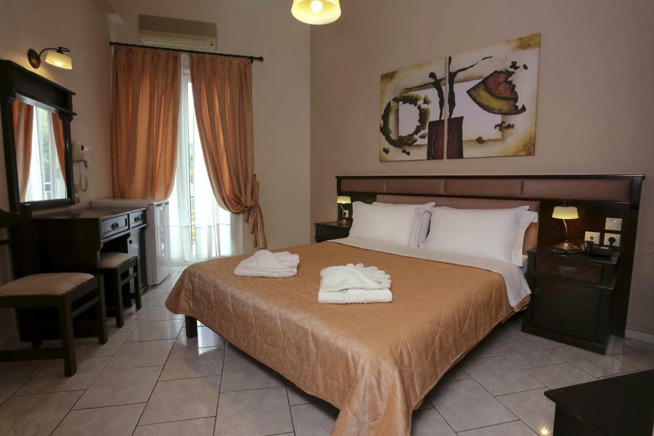 Double or Twin Room Sea View