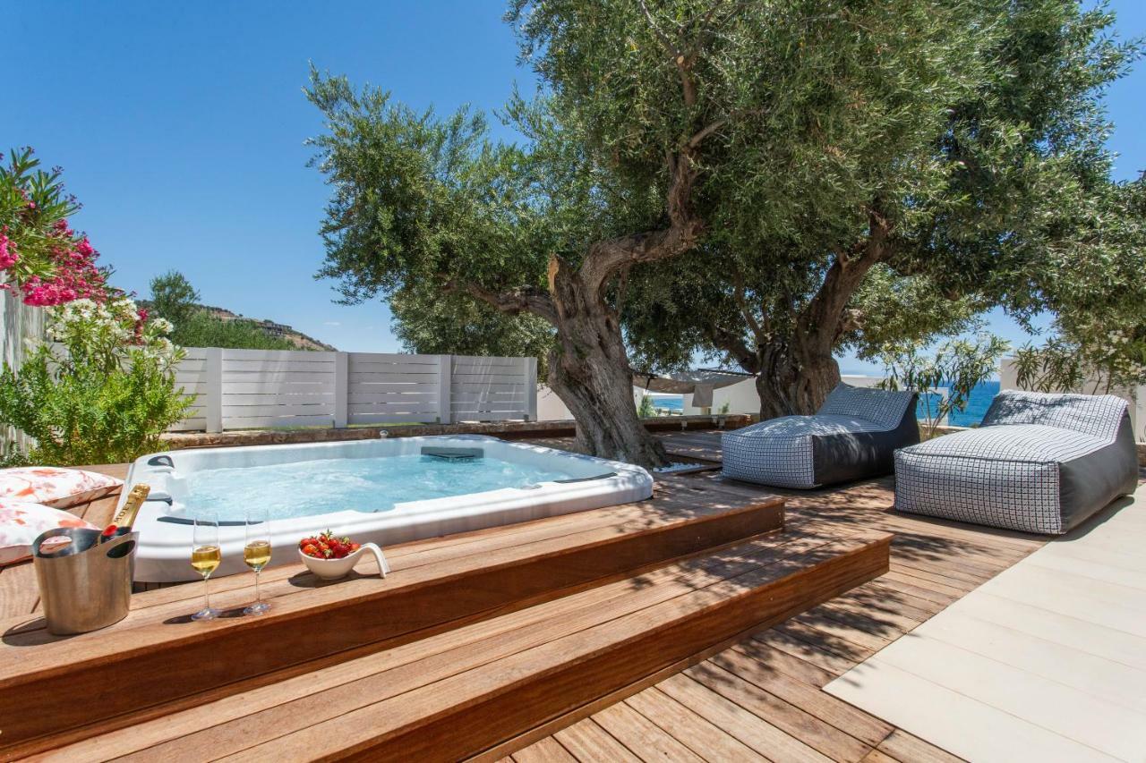 Premium Residence Garden View & Jacuzzi