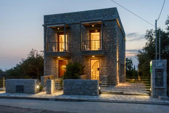 Two-Bedroom House,858948053:JPEG