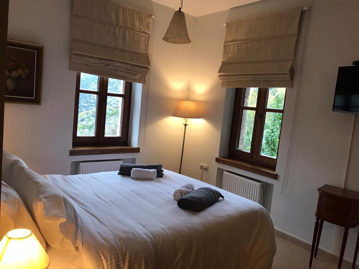Double Room Mountain View