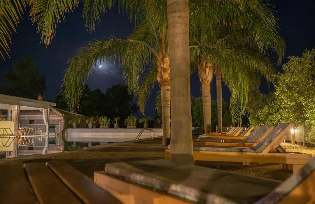 Zoe Seaside Resort-1