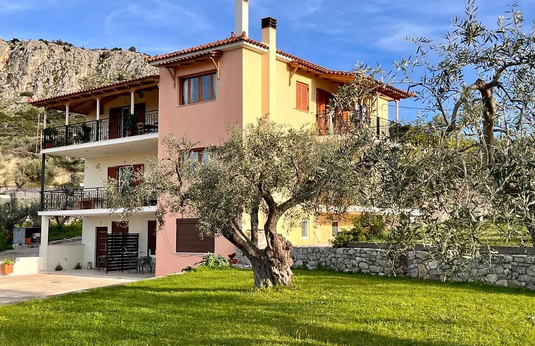 ενtreé guest house near Palamidi Castle-1