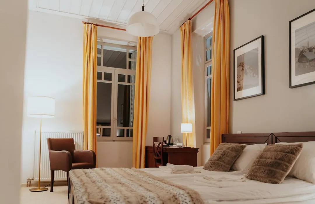 1909 Guesthouse-1