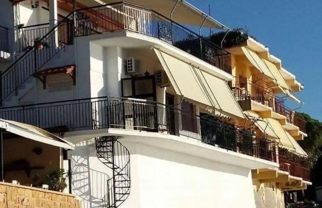 Ekie Apartment With Sea View-1