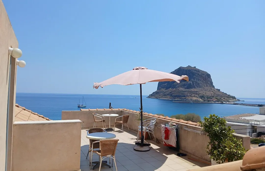 Kritikos Rooms-1