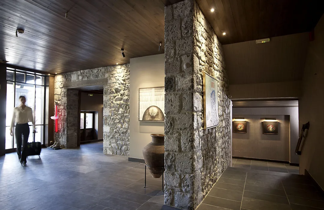 Art Mainalon Hotel-1