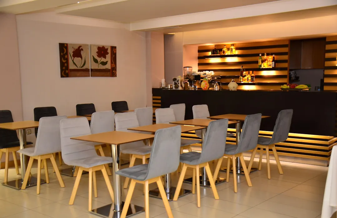 Deves Hotel-1