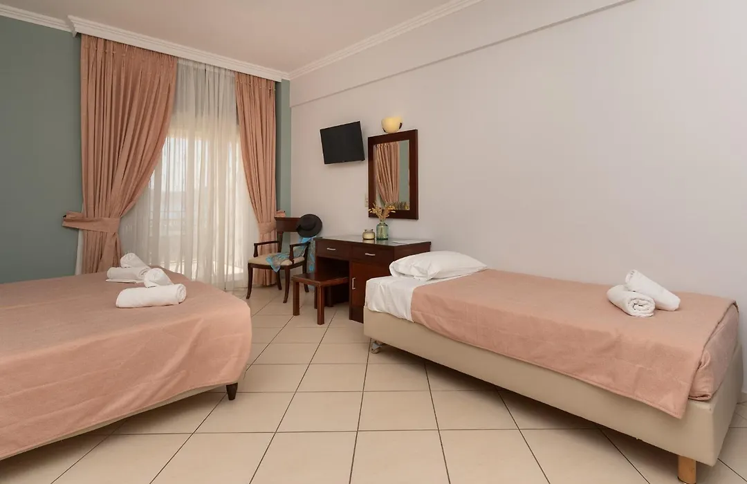 Finiki Plaza-1