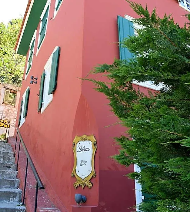 Il Palazzo Rooms & Suites-1