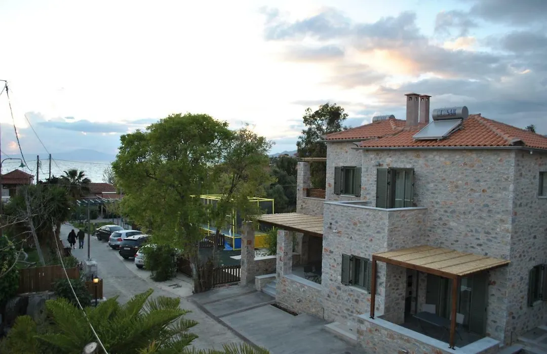 Petras Gi - Stone Houses-1