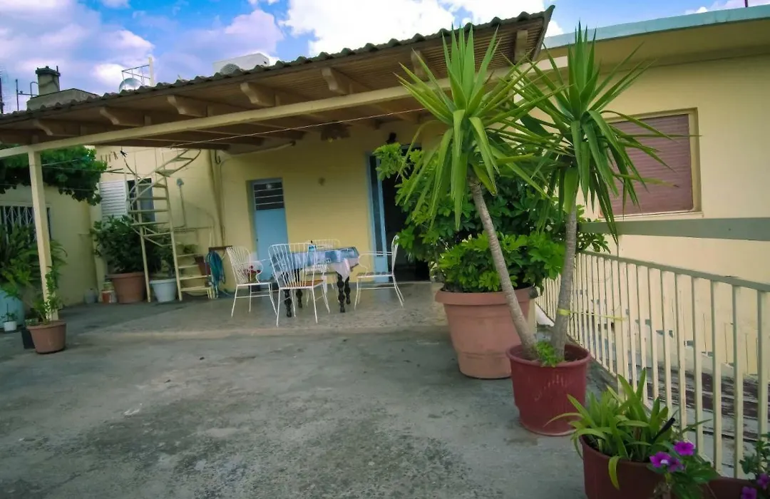 Anita'S Hosting-1